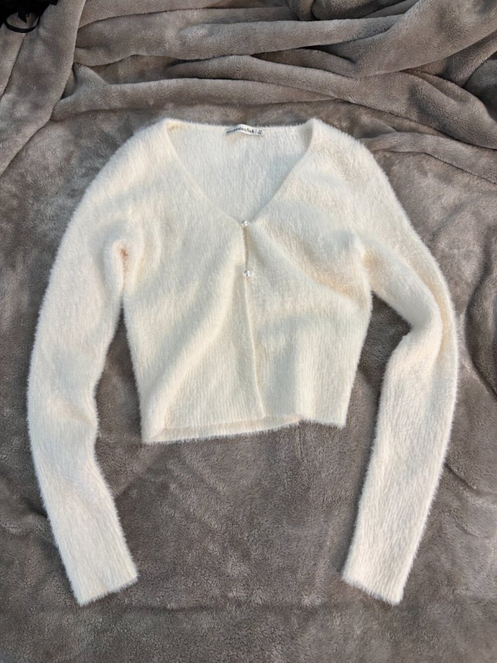 Abercrombie & Fitch Ribbed Short Cardigan - Picture 2 of 5